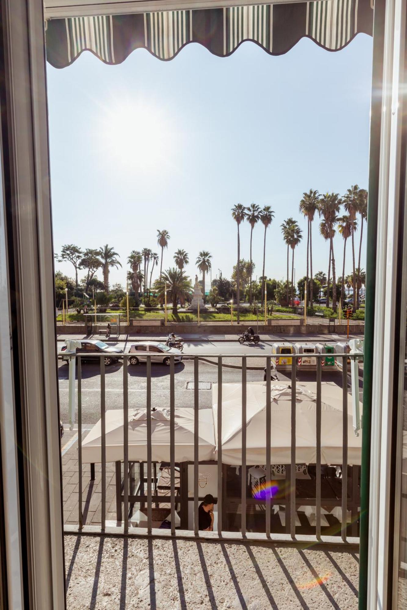 Suite Riviera 84 ナポリ エクステリア 写真